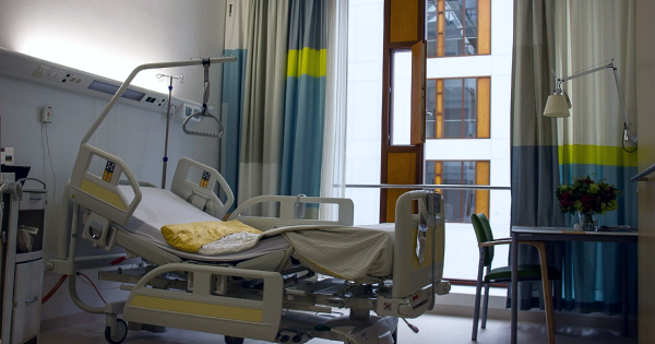 6 Tips for Choosing Used Hospital Bed Suppliers